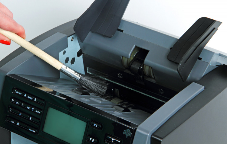 Счетчик-сортировщик банкнот PRO NC 3300 артикул 0021-2378